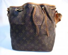 LOUIS VUITTON モノグラム ショルダーバック　102